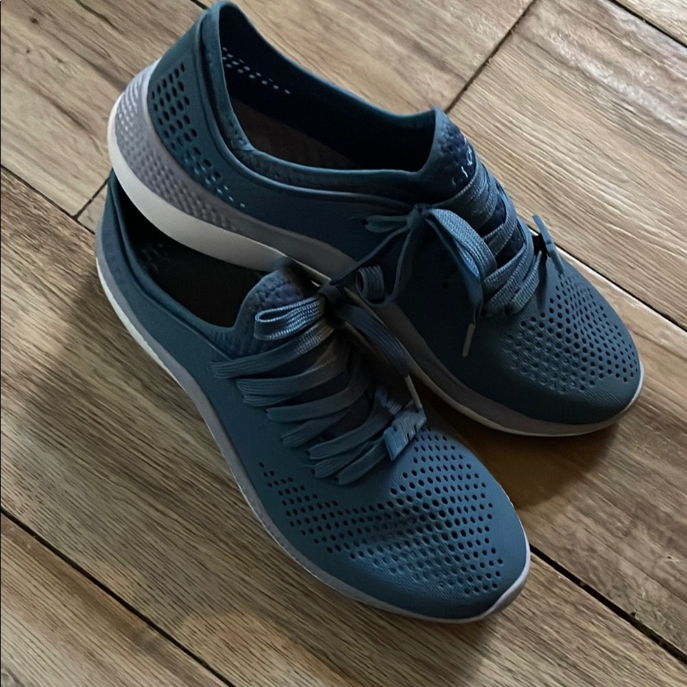 Crocs Men's Lite Ride Blue Athletic Shoes